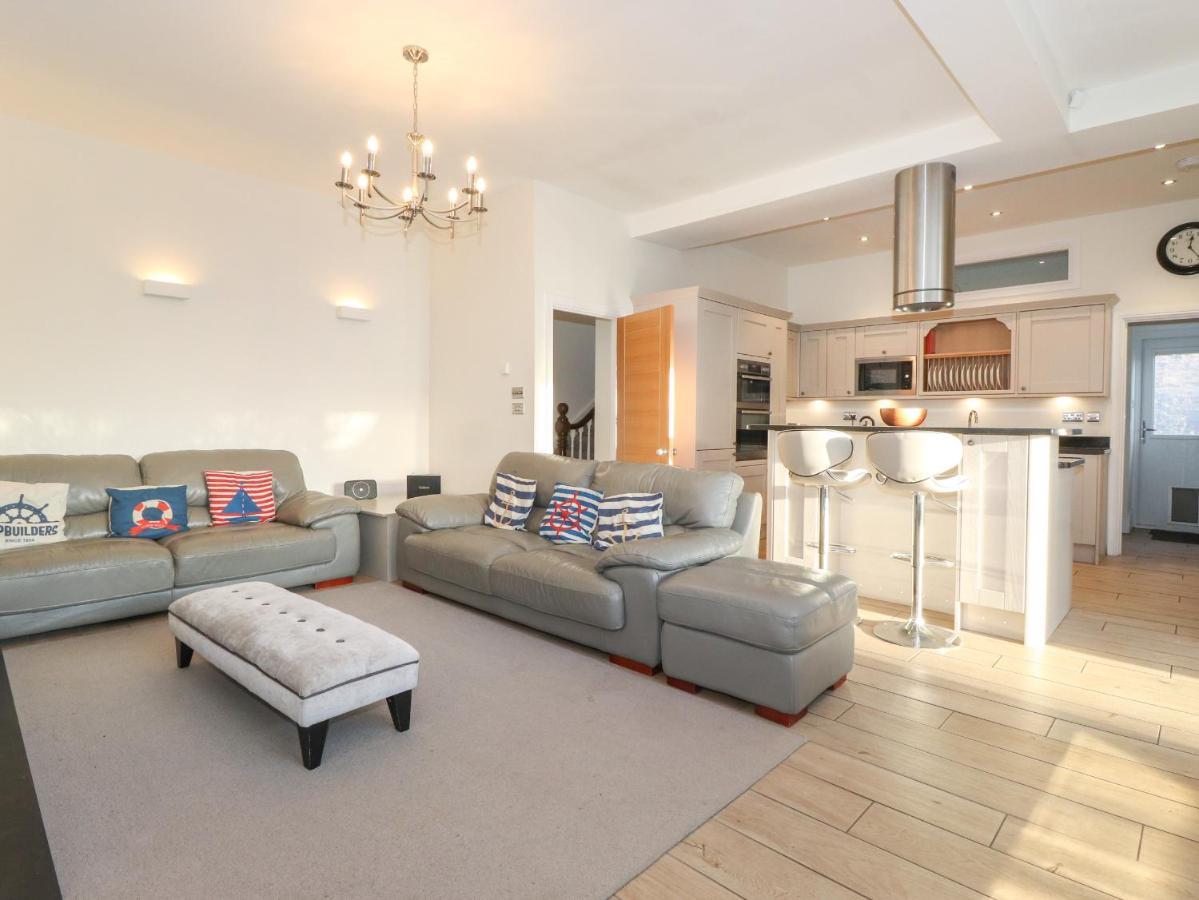 Rock Cottage Bamburgh Bagian luar foto