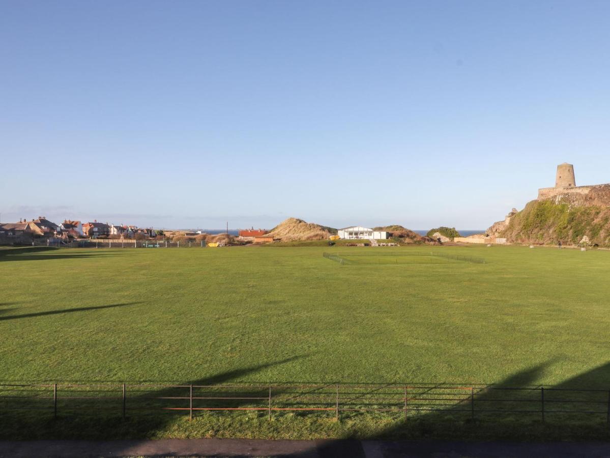 Rock Cottage Bamburgh Bagian luar foto